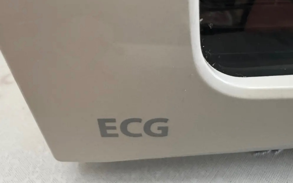 Mikrovlnná trouba ECG – plně funkční, manuální ovládání - 2