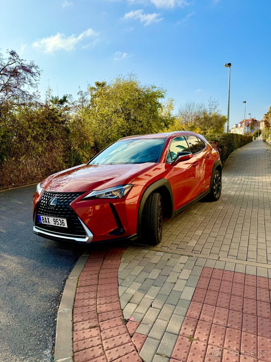 Lexus ux250h - 2