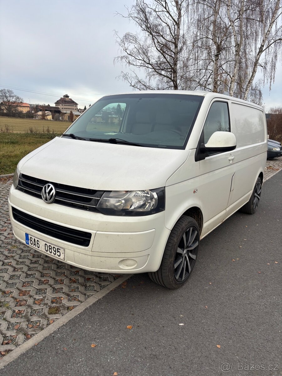 Volkswagen Transporter T5 1,9Tdi - 2