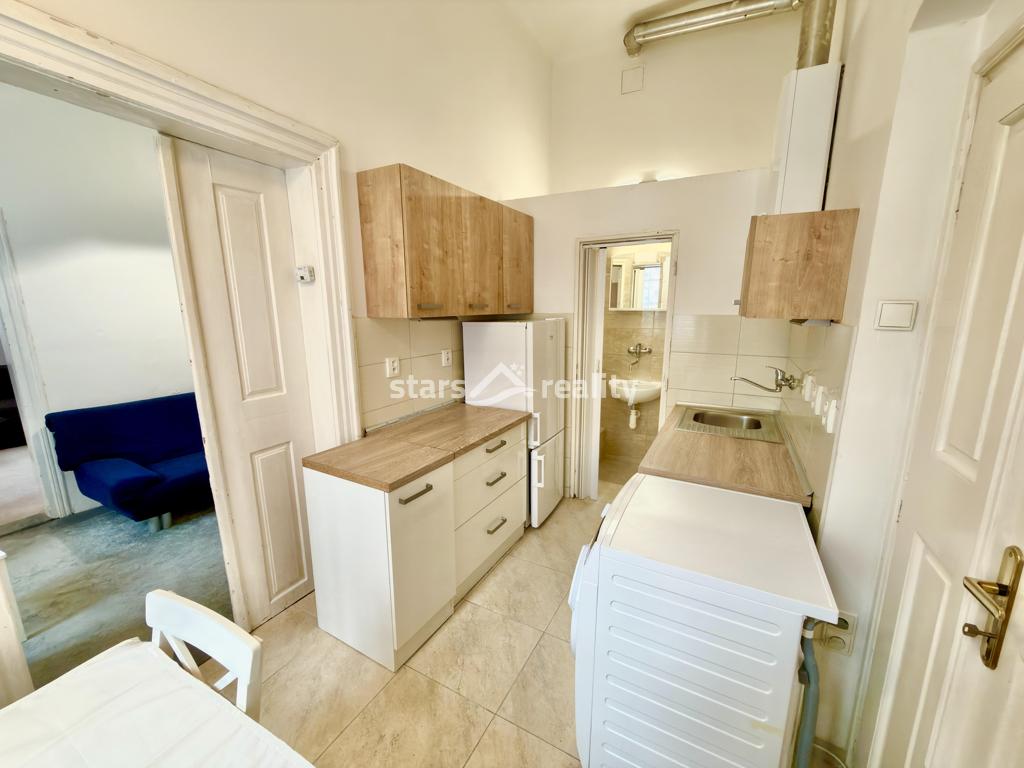 Prodej bytu 2+1, 30 m2, OV, Praha 1, ul. Smetanovo nábřeží - 2