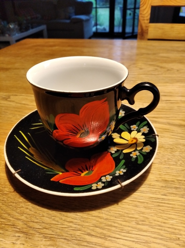 Malovaný retro hrneček s podšálkem - 2