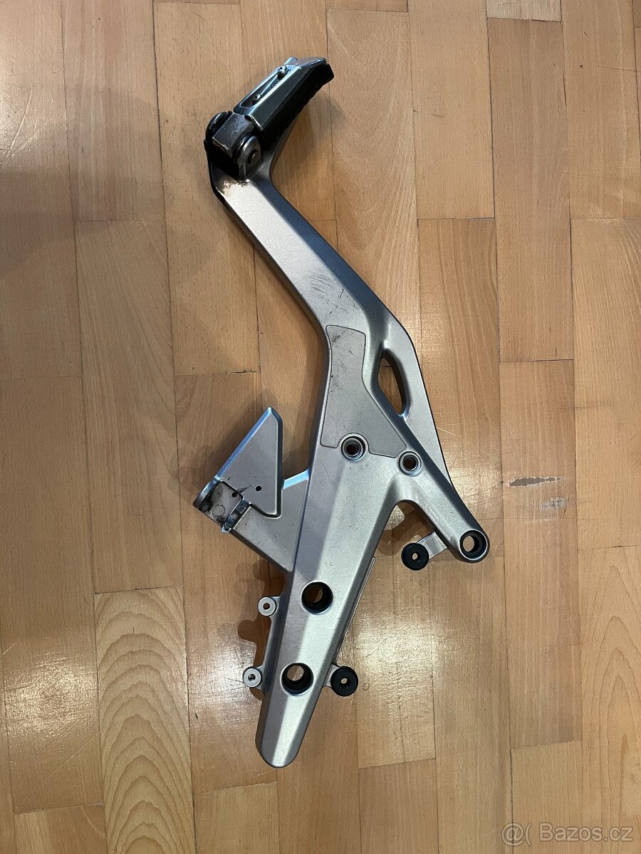 KAWASAKI ER6N PRAVÁ STUPAČKA - 2