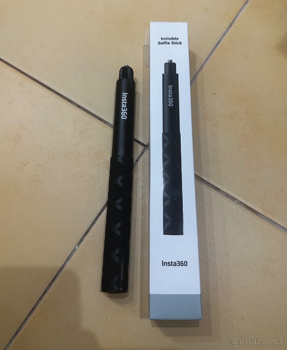Insta360 X4 – kompletní výbava, 256GB SD karta, nabíjecí sta - 2