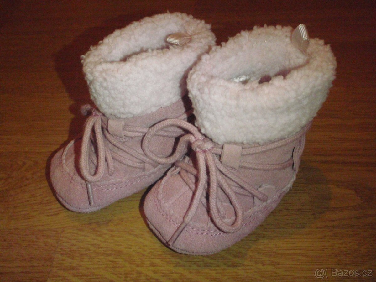 077 - Kožené capáčky NEXT vel. 0-3 měsíce NOVÉ - SLEVA 50% - 2