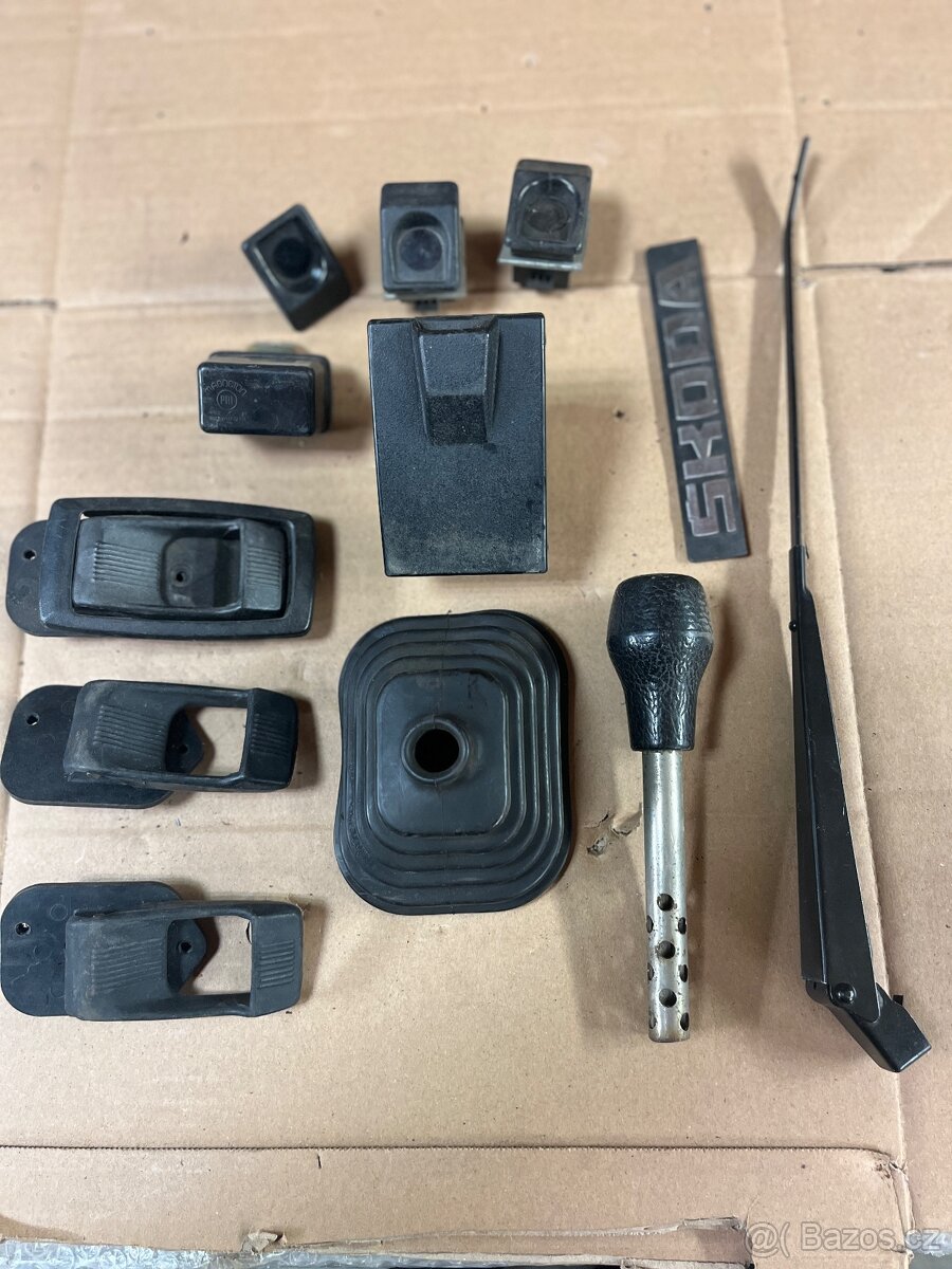 Škoda 105, 120 mix dílů - 2