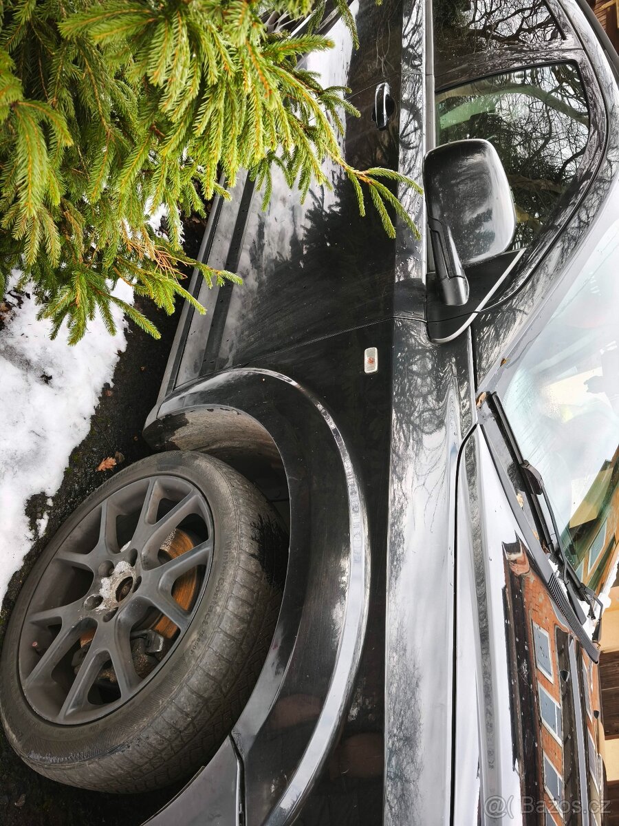 Na náhradní díly nebo opravu - 2