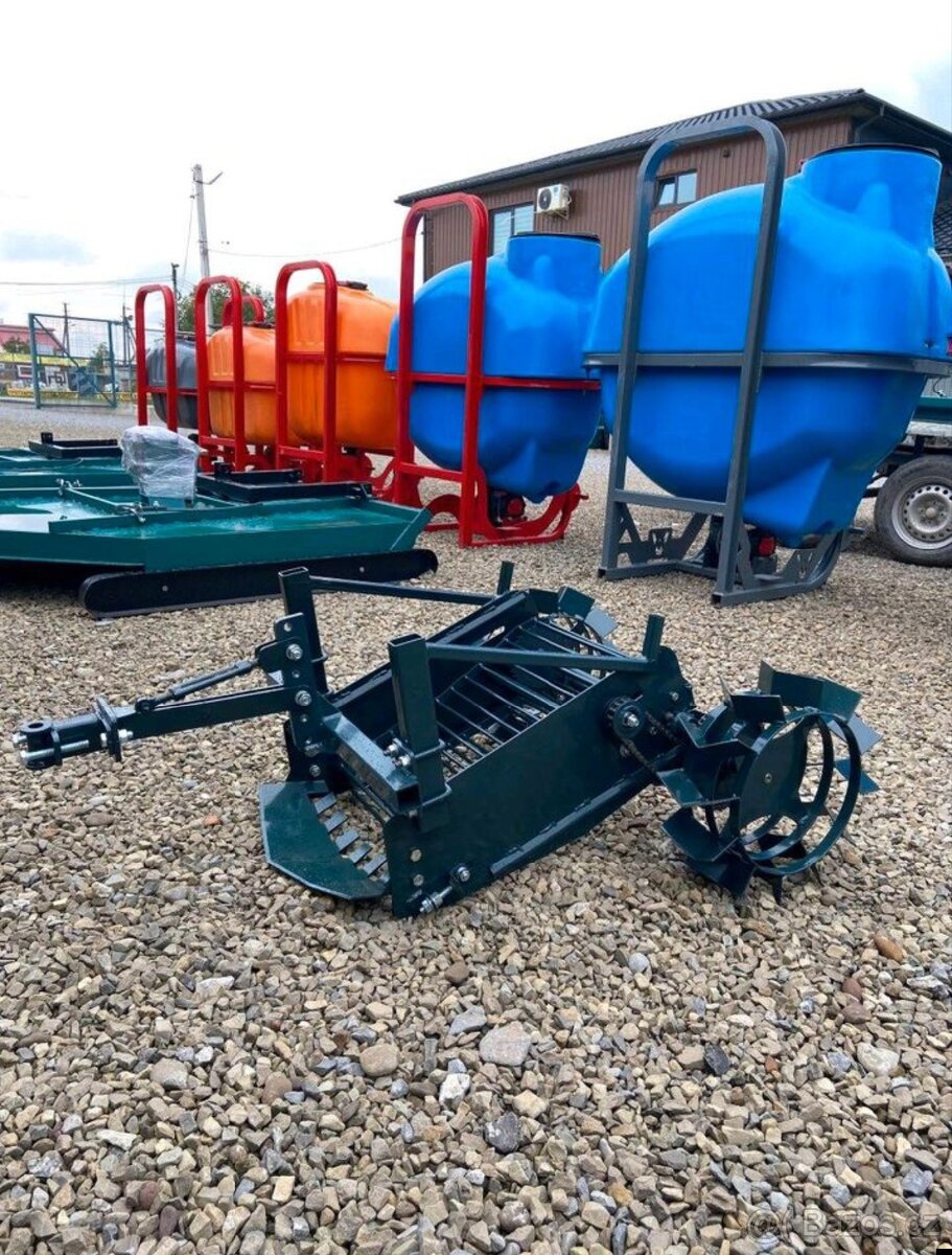 Jednořádkový vyorávač brambor s dopravníkem - 2