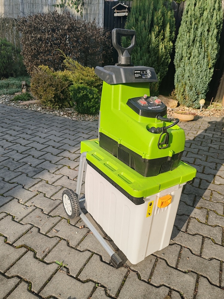 Drtič větví Fieldmann - 2