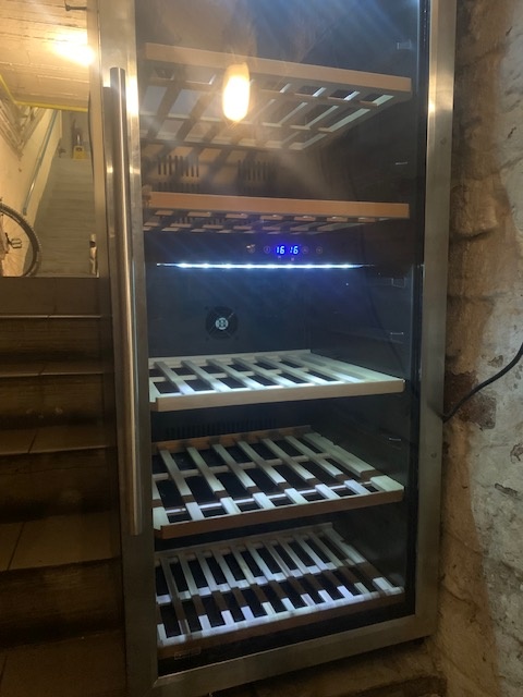 Vinotéka dvouzońová - 2