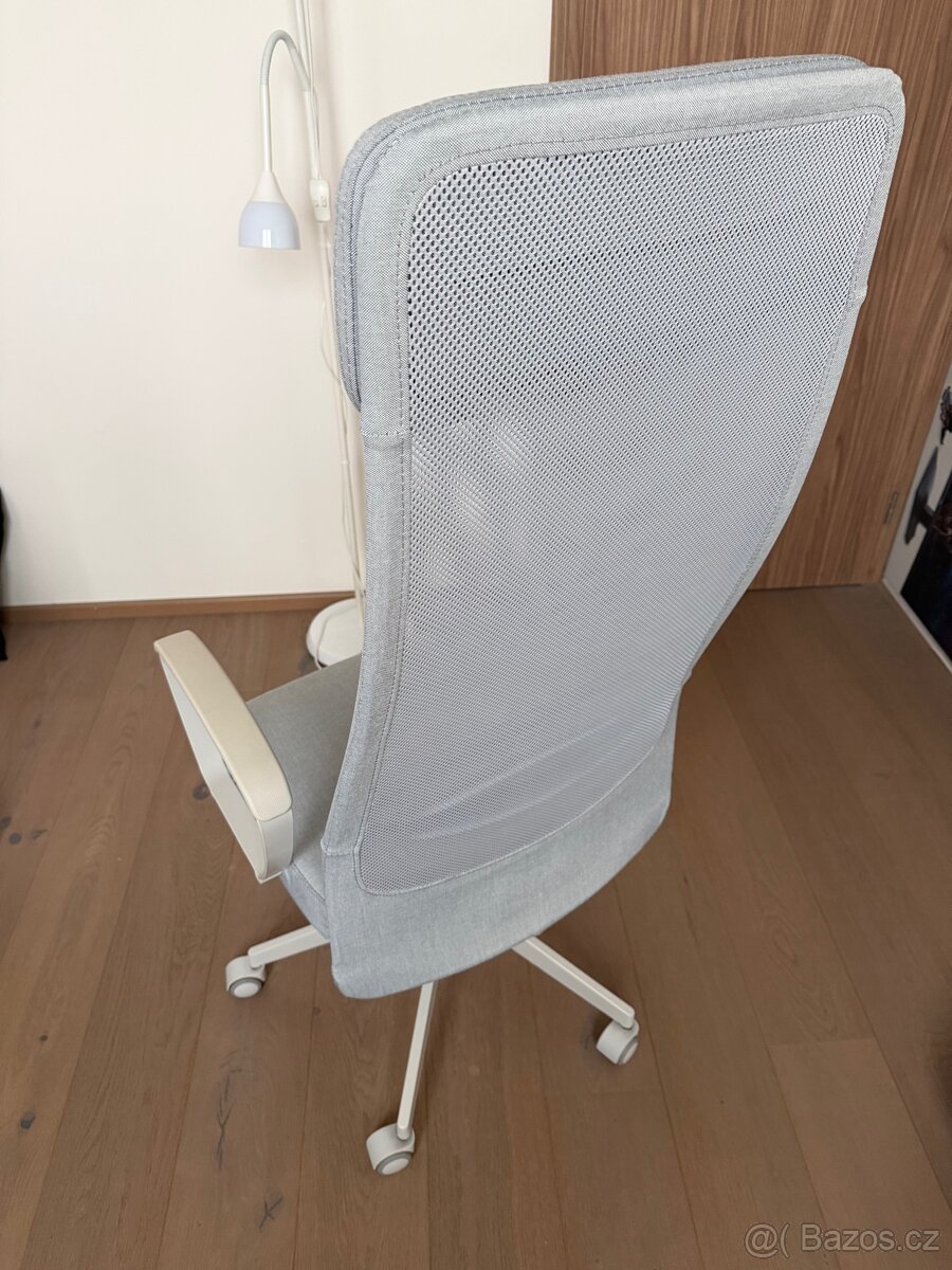 Kancelářská židle IKEA MARKUS - 2