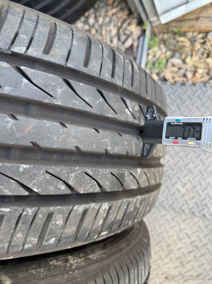 215/50/18 - Toyo letní sada pneu - 2