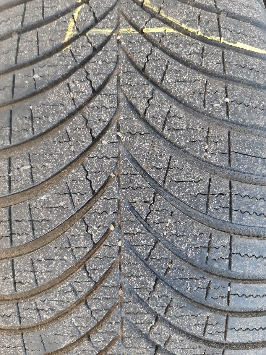 Goodyear vector 235/55r17 - 2