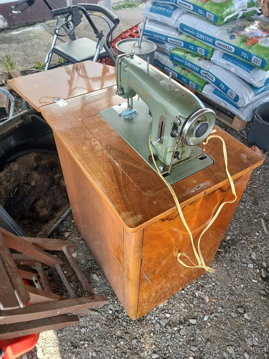 Šicí stroj Minerva - 2
