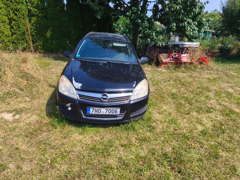opel astra na náhradní díly - 2