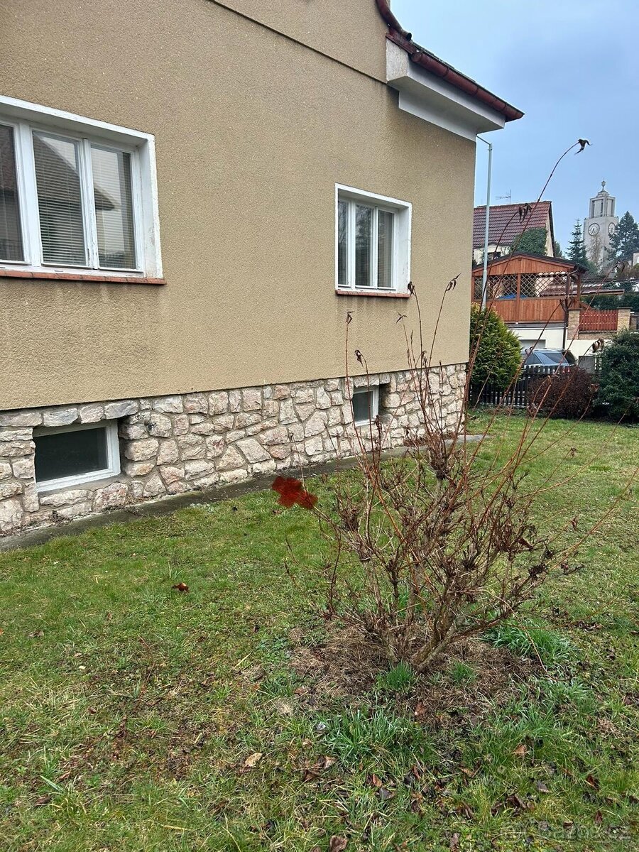 Dům před demolicí k rozebrání - 2