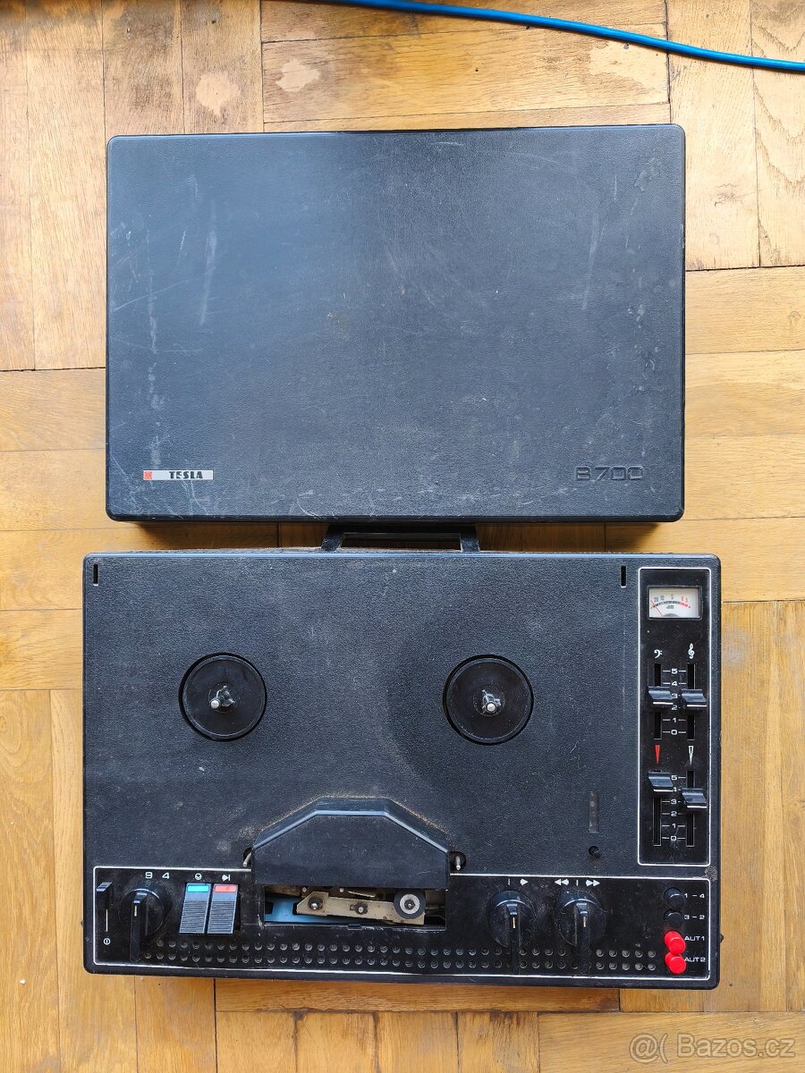 Kotoučový magnetofon B700 - 2