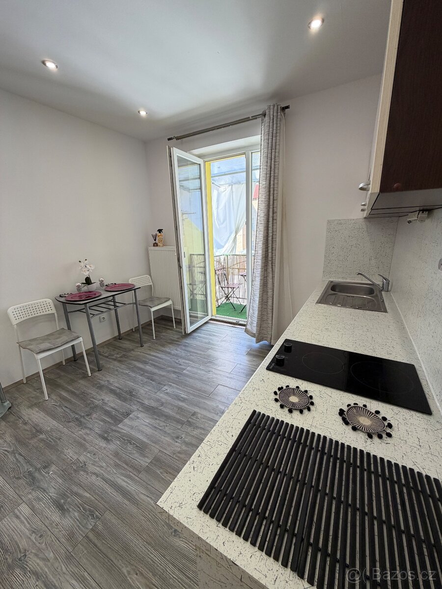 Byt 1+kk balkon - 2