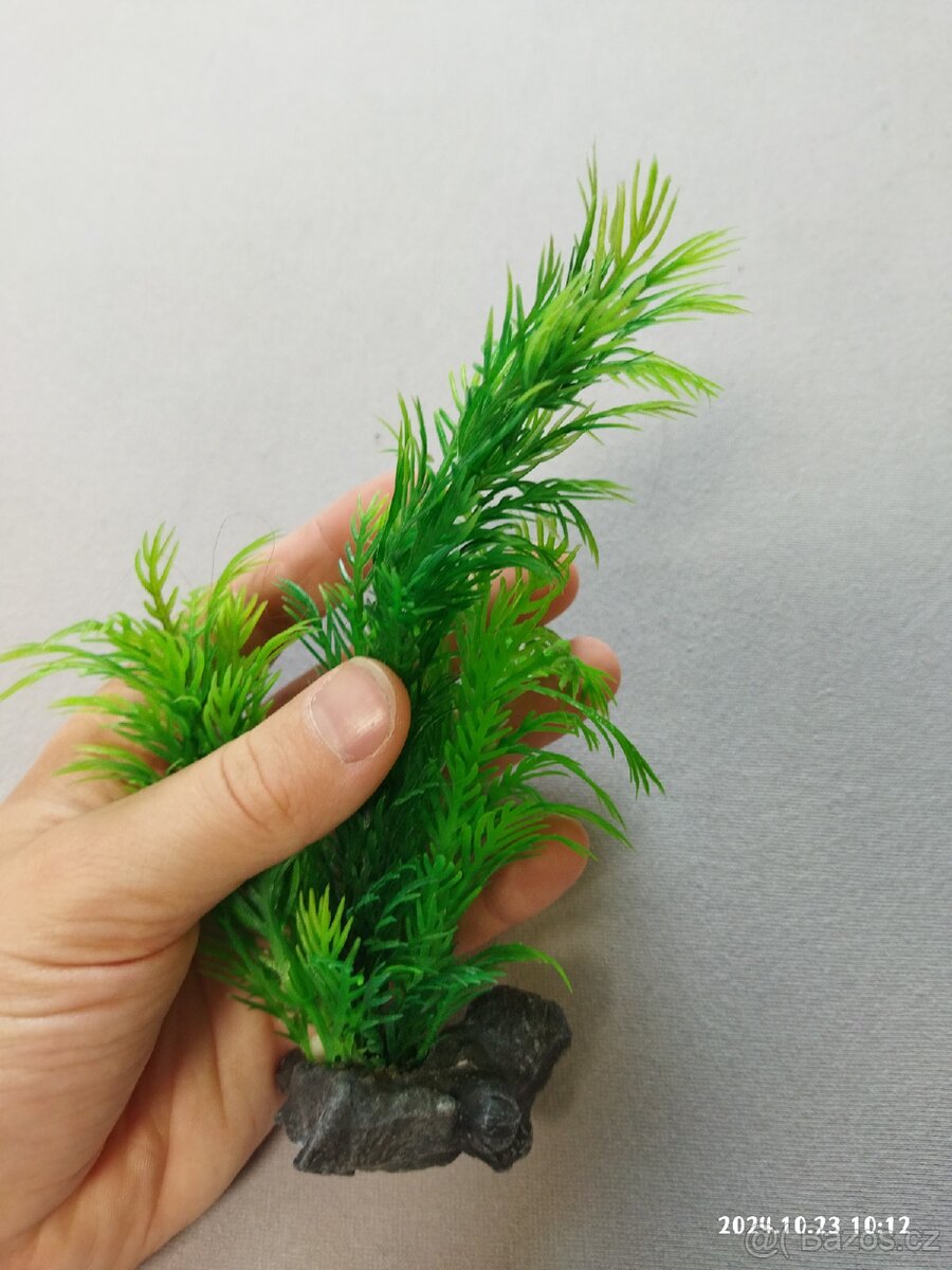 Krásná umělá rostlina do akvárka 15cm - 2