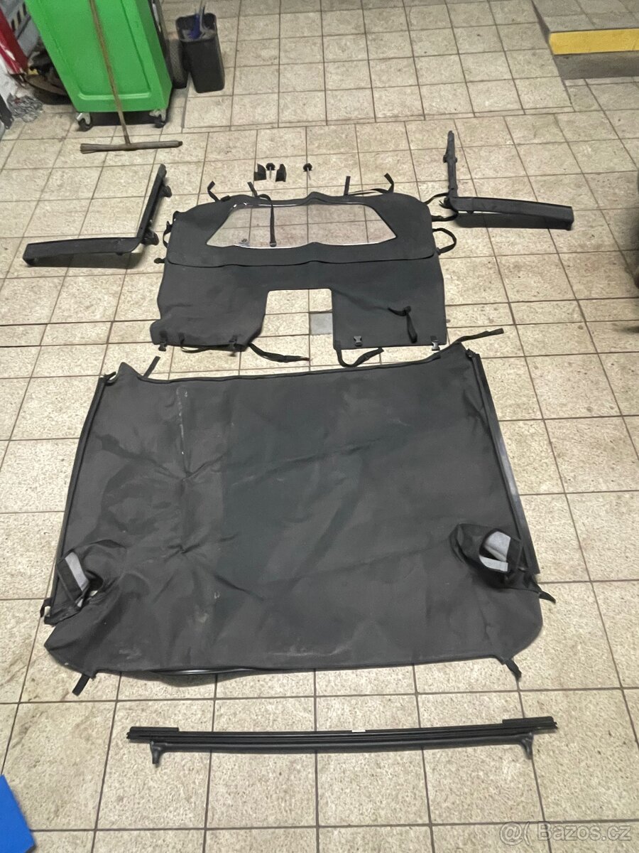 Plátěná střecha Wrangler JK