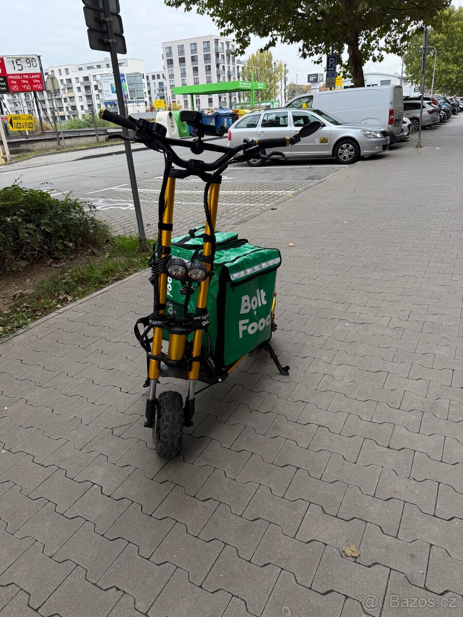 Kaabo Wolf King Plus – top stav, jen 550 km, ještě v záruce - 2