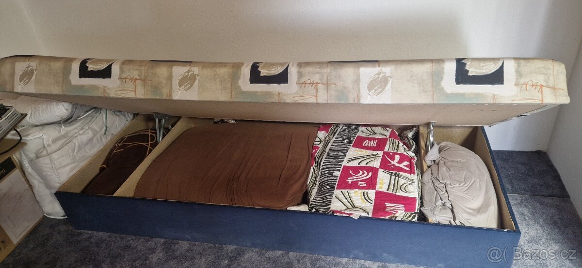 Válenda s úložným prostorem - 2