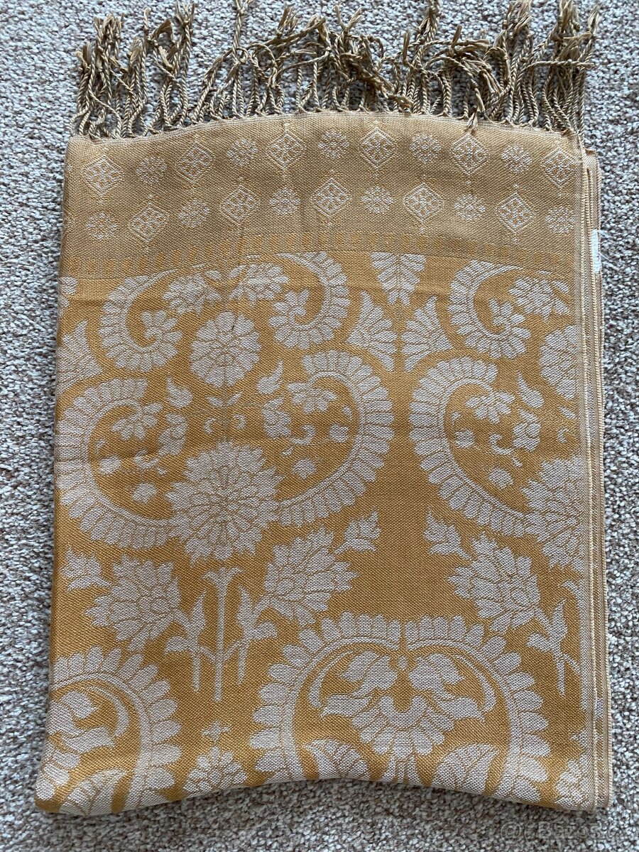 Velký dámský šátek se vzorem - akryl - 2