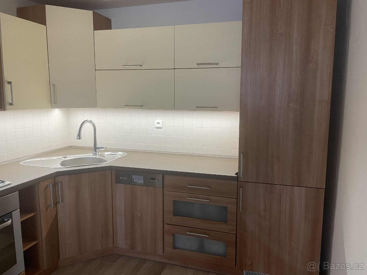 Kuchyňská linka se spotřebiči - 2