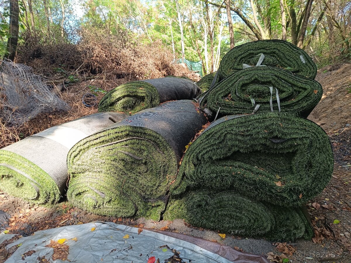 Fotbalový umělý použitý trávník 5 cm - 2