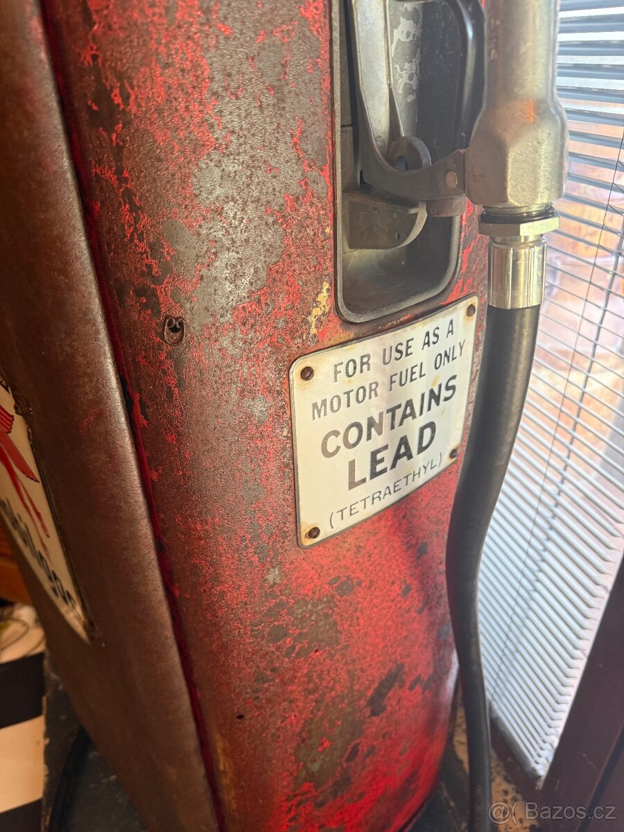 Benzinový stojan MOBILGAS - Martin & Schwartz Model 80 - 2