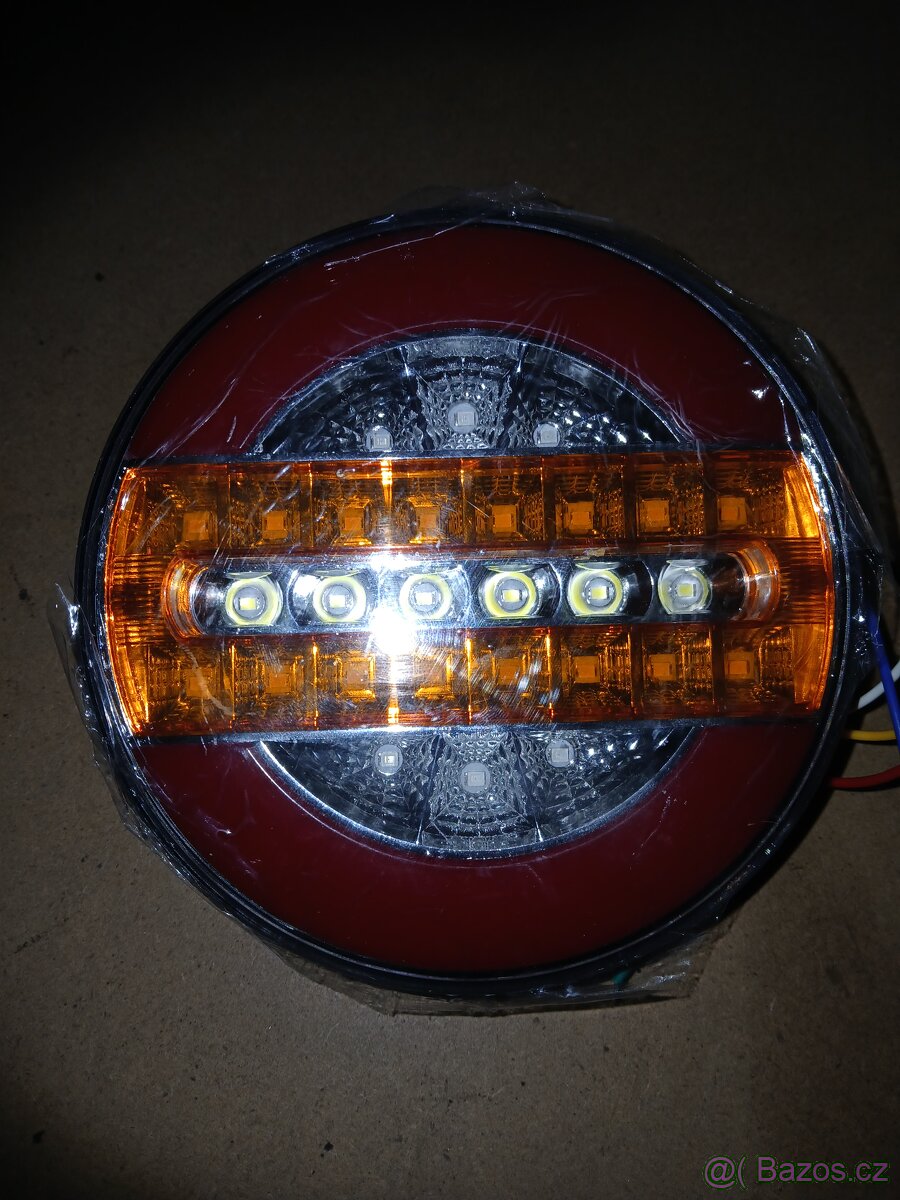 ZADNÍ LED SVĚTLA 12V/24V - 2