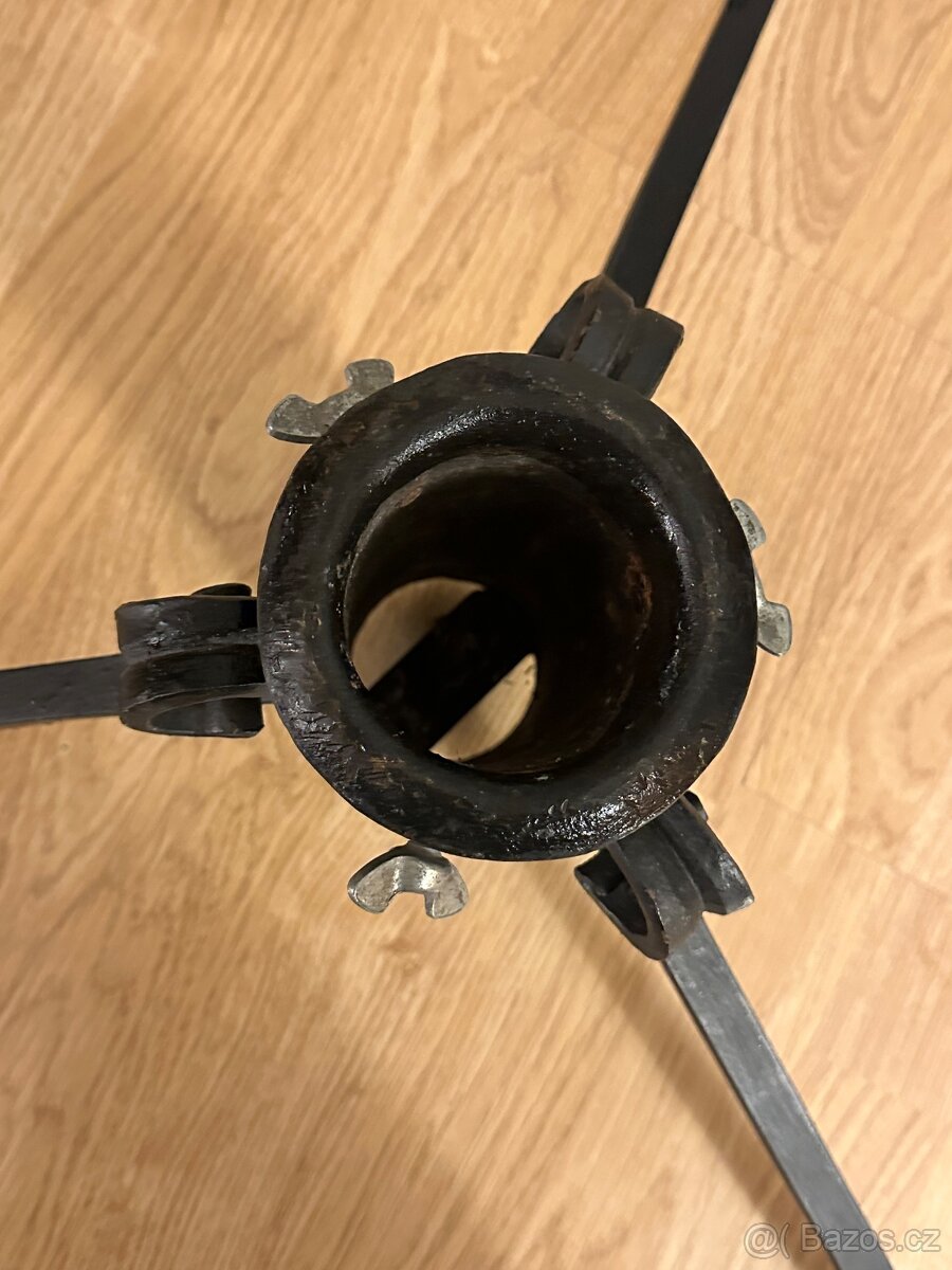 Stojan na vánoční stromeček - 2