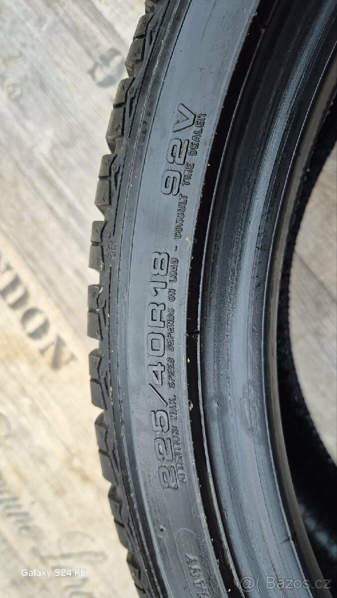 Zimní pneu Goodyear UltraGrip 8 – 225/40 R18 92V
Popis: - 2