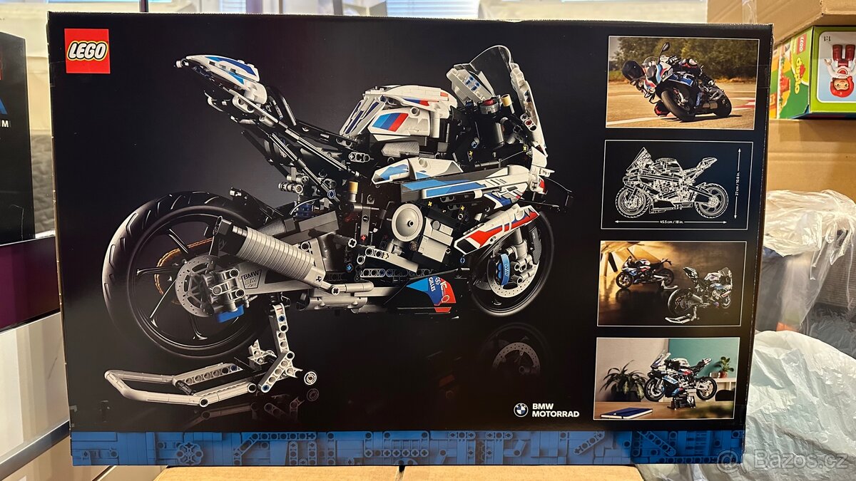 LEGO Technic 42130 - BMW M 1000 RR - 2
