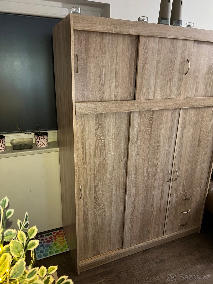 Šatní skříň 2x - 2