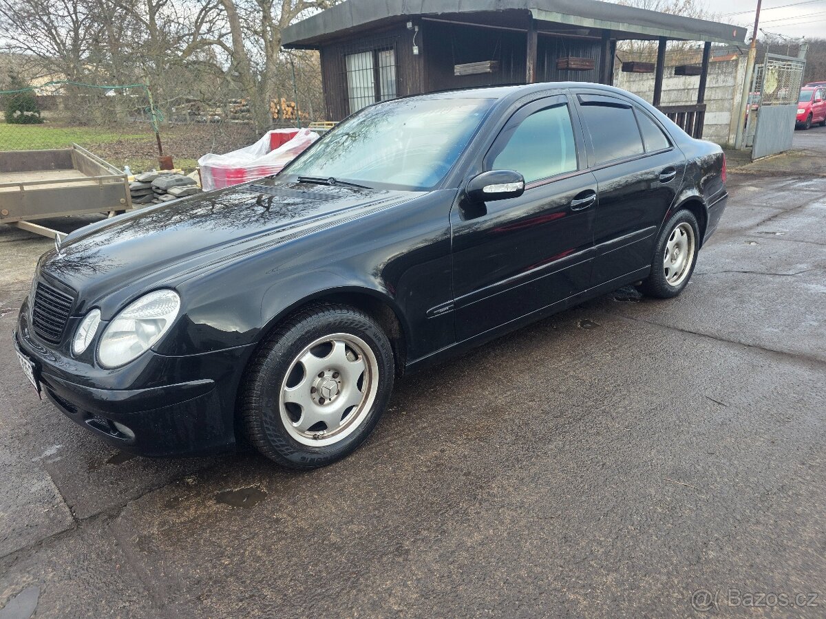 Prodám Mercedes E220 cdi PEVNÁ CENA - 2
