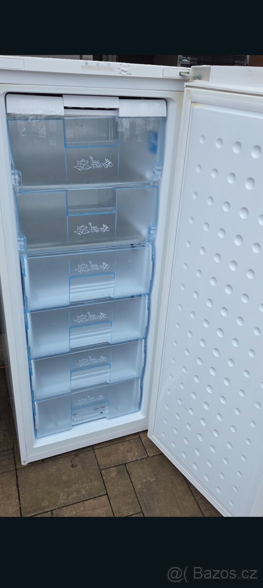 Suplikovy mrazak Beko A++ vyska 150 - 2