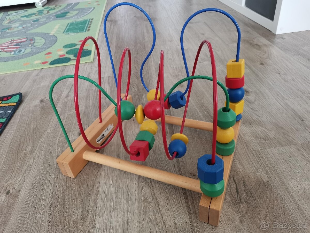 IKEA houpací sob, korálkové bludiště - 2
