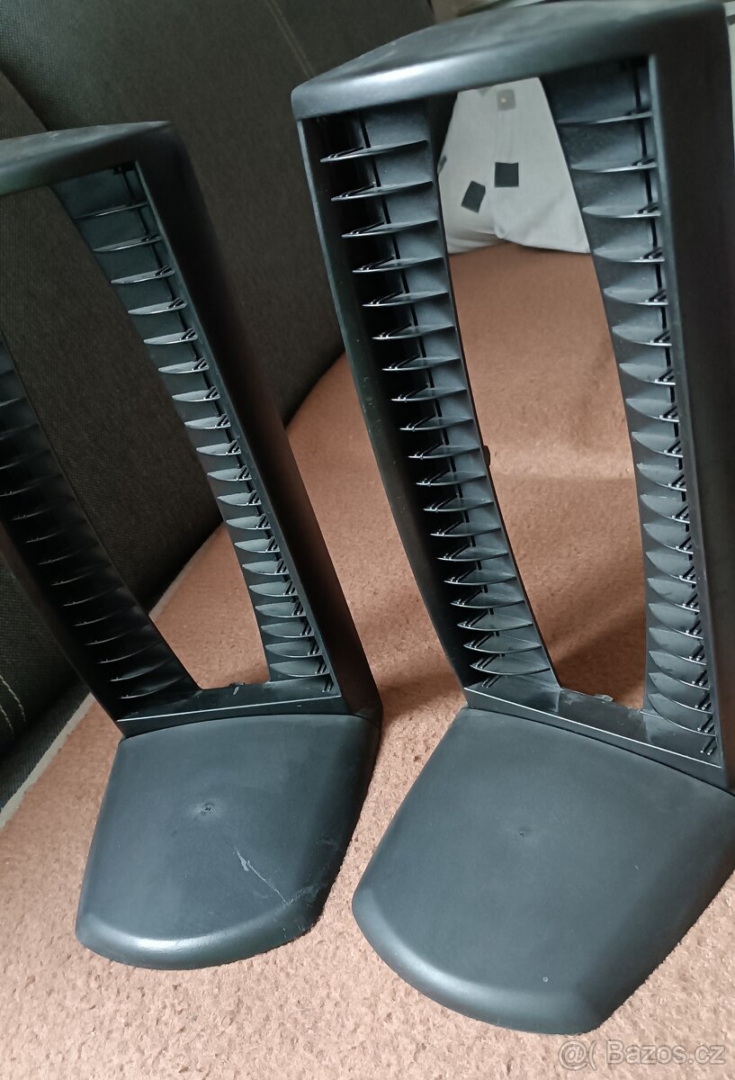 Stojany na CD - 2 ks PVC černé - 2