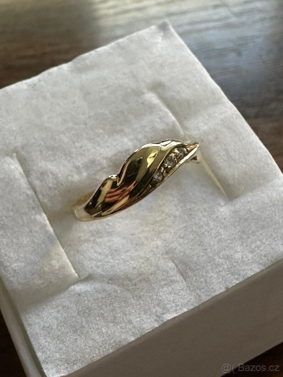 Zlatý prstýnek - 2