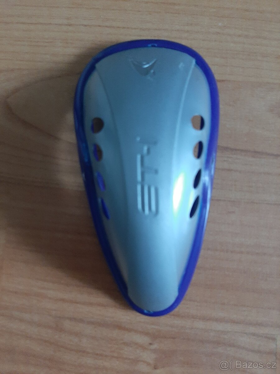 Prodám výbavu na baseball. - 2