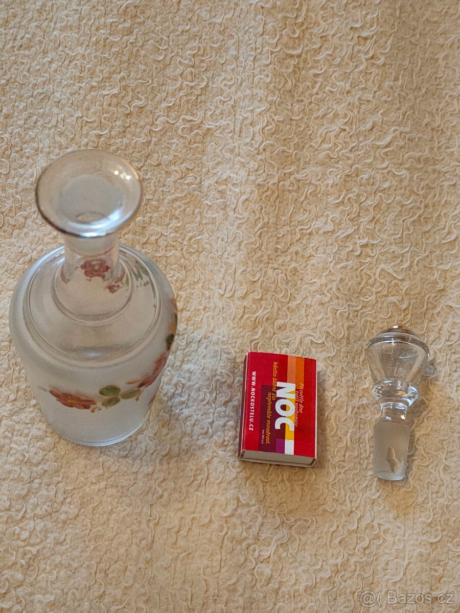 Skleněná karafa - 2