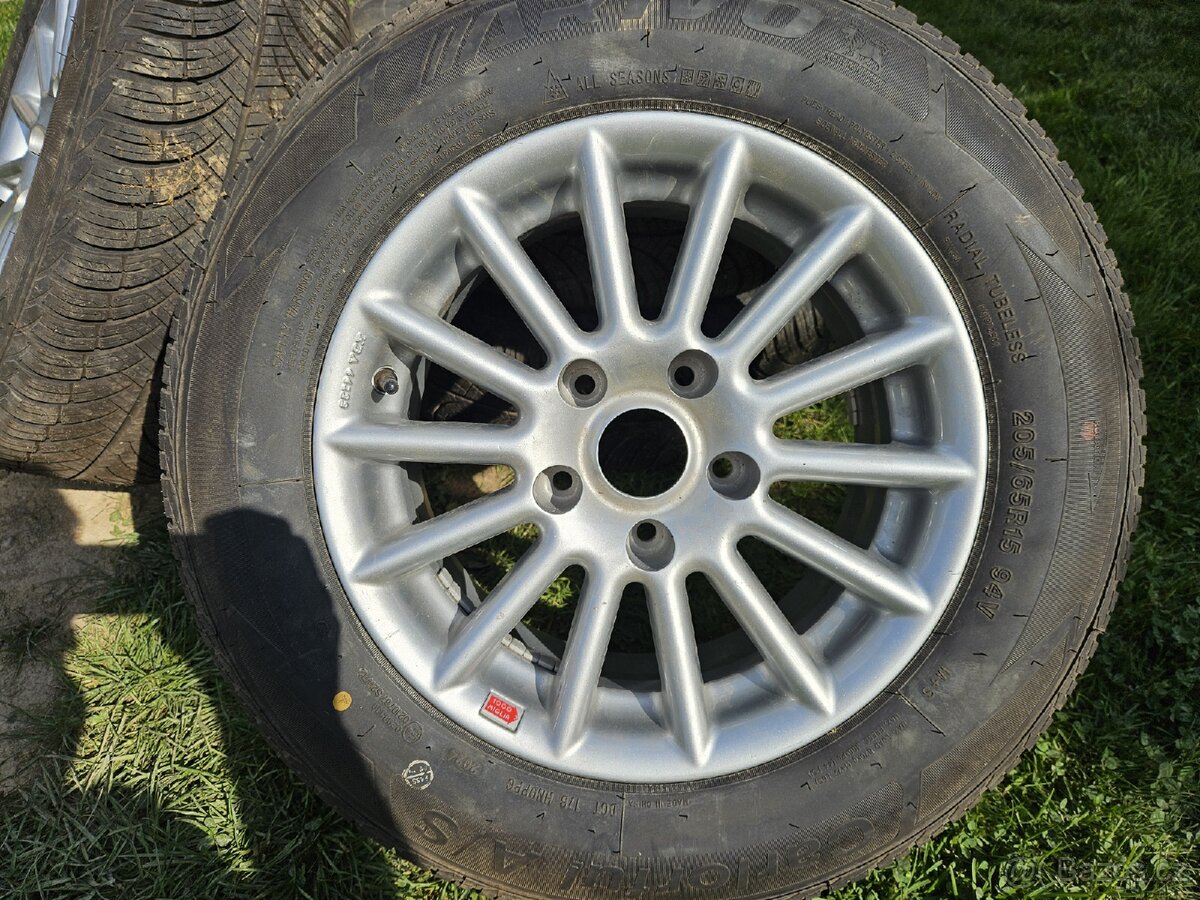 Celoroční kola 205/65 R15 - 2