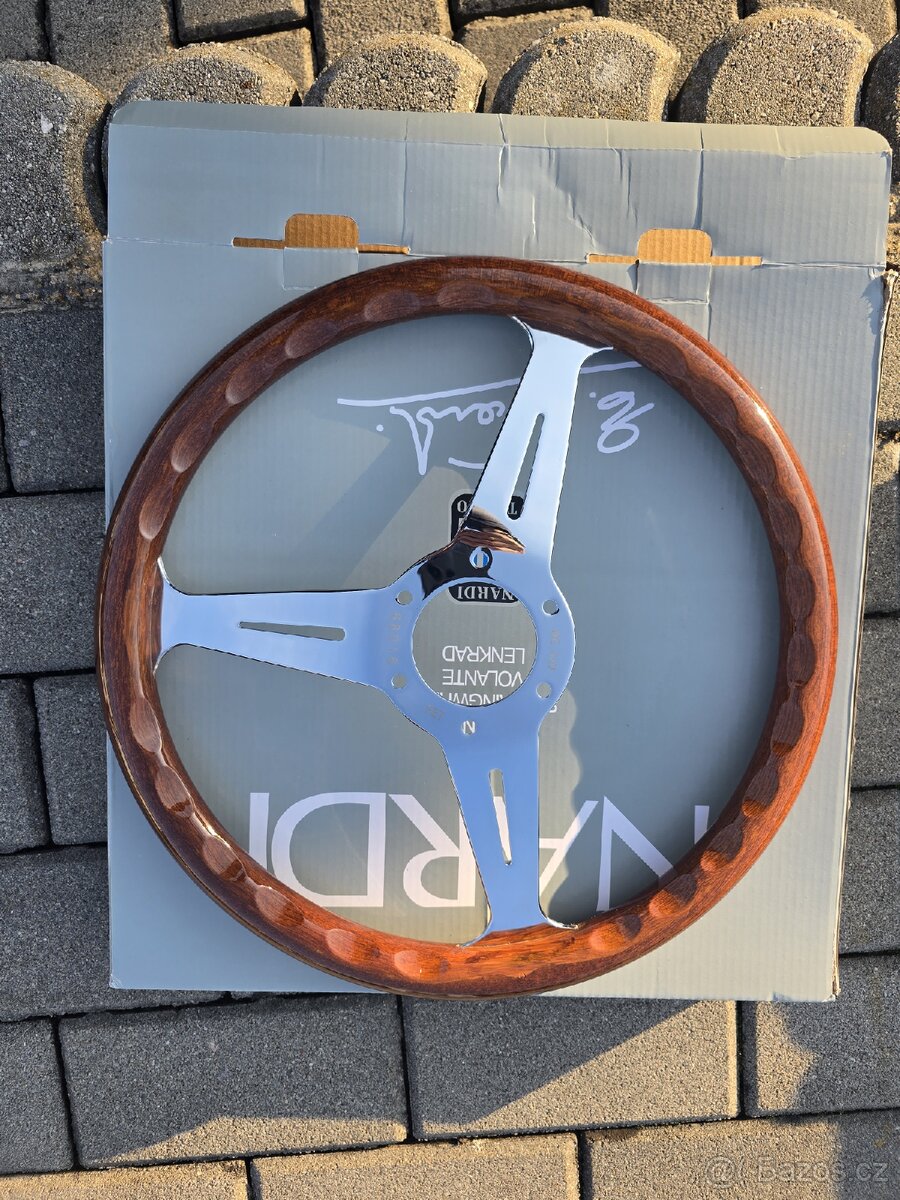 Dřevěný volant nardi torino 38cm - 2