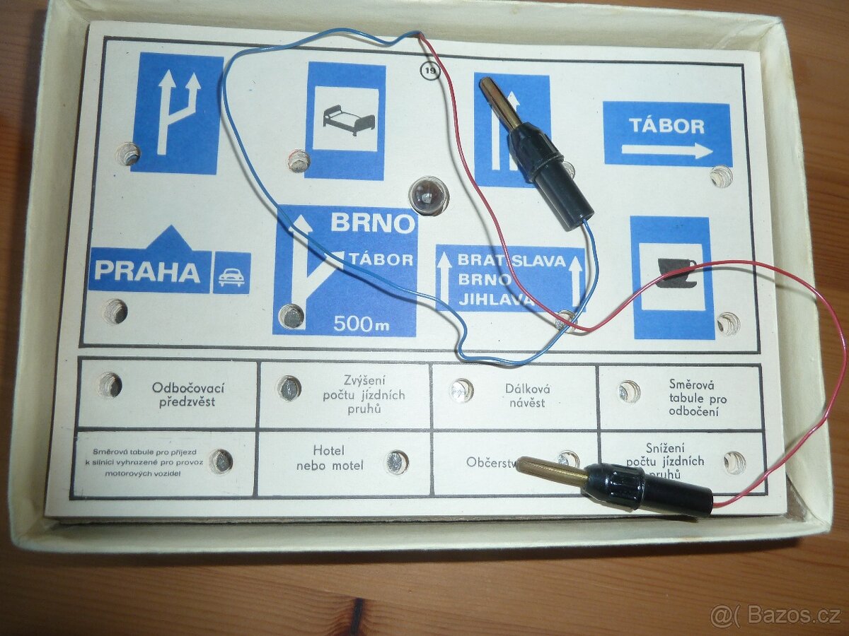 Stará výuková hra Škola dopravních značek Kovodružstvo Plzeň - 2