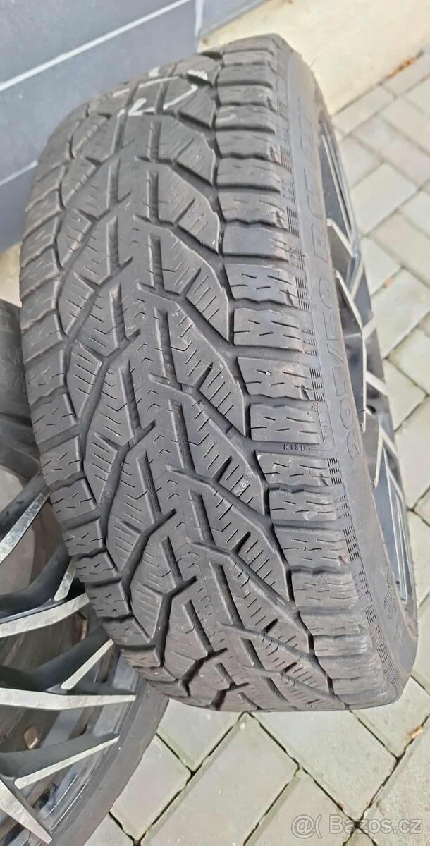 Prodám zimní pneu + alu kola - 2