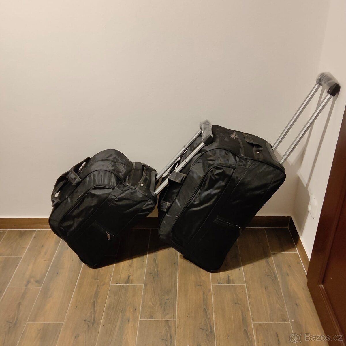 Cestovní taška na kolečkách s madlem - NOVÁ - 2