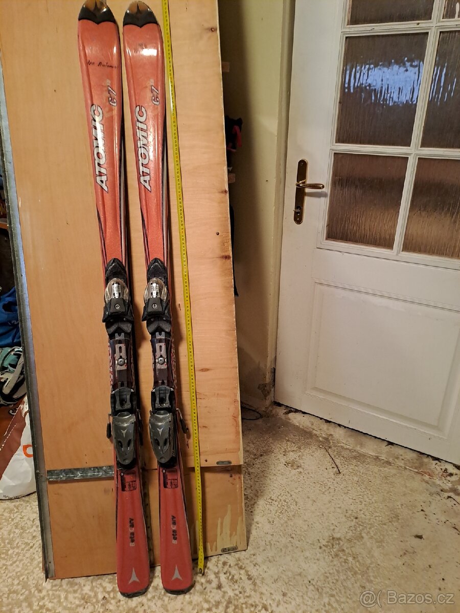 Dámské carvingové lyže Atomic 158cm - 2