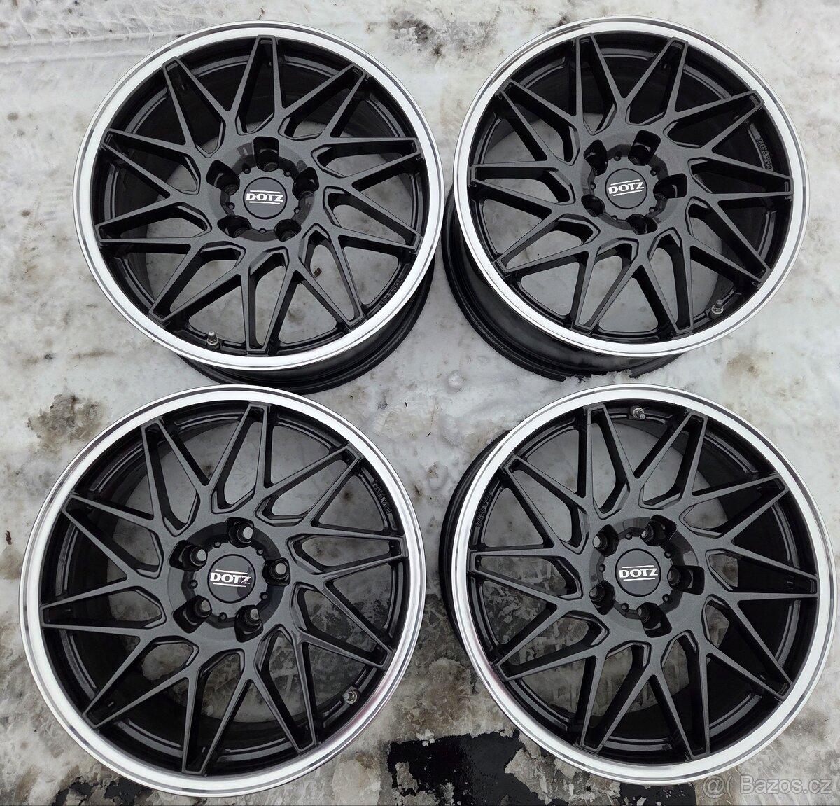 Atraktivní orig.alu DOTZ 18" 5x112 model Tanaka - 2