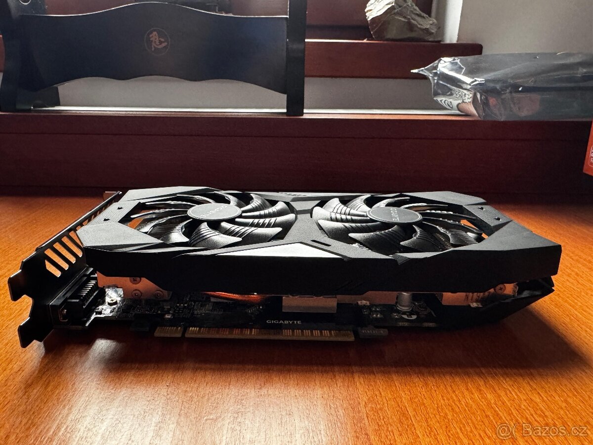 Grafika Gigabyte GeForce GTX 1650 SUPER WINDFORCE OC 4G - 2