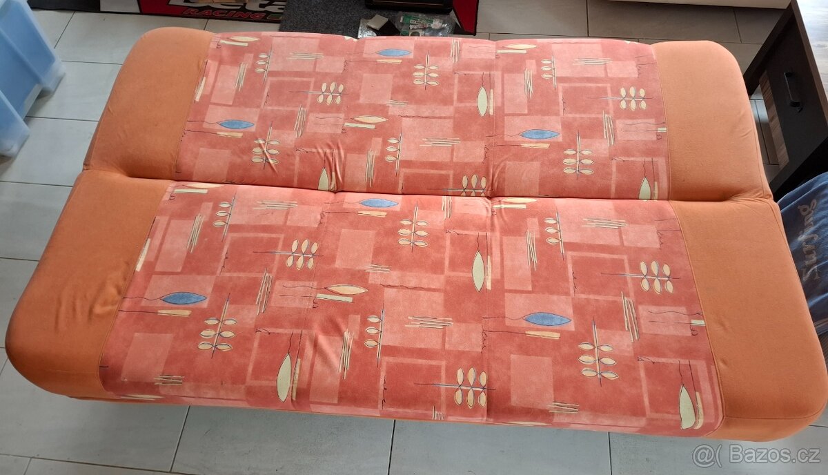 rozklaci gauc a 2 křesla - 2